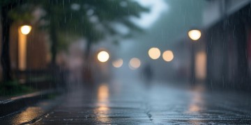 下雨的清晨好想你到底是什么歌？