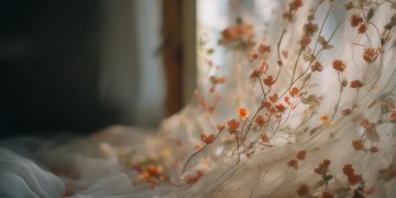 女人若没人爱多可悲出自哪首歌？